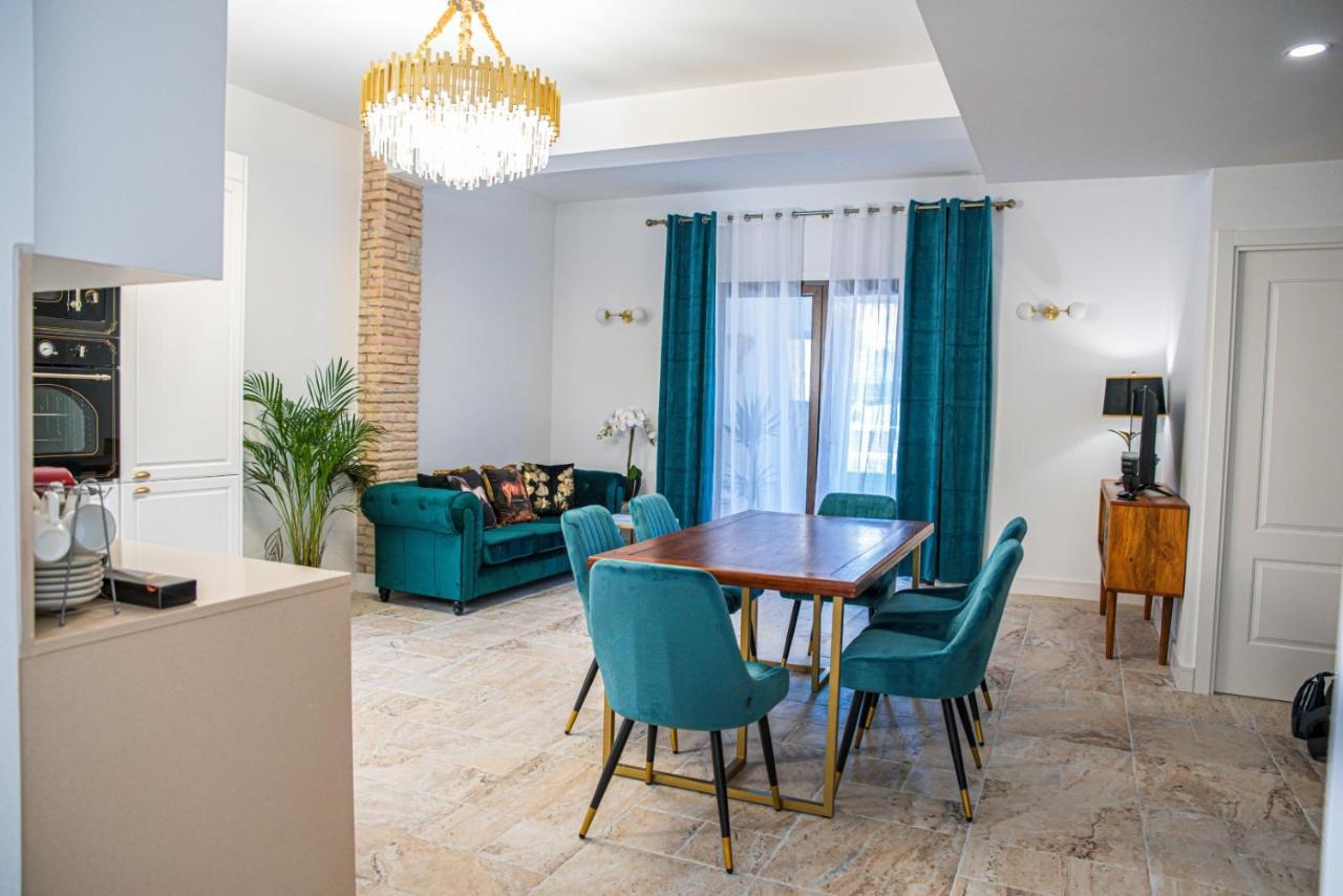 Laura Apartment Puerto Valencia Bagian luar foto